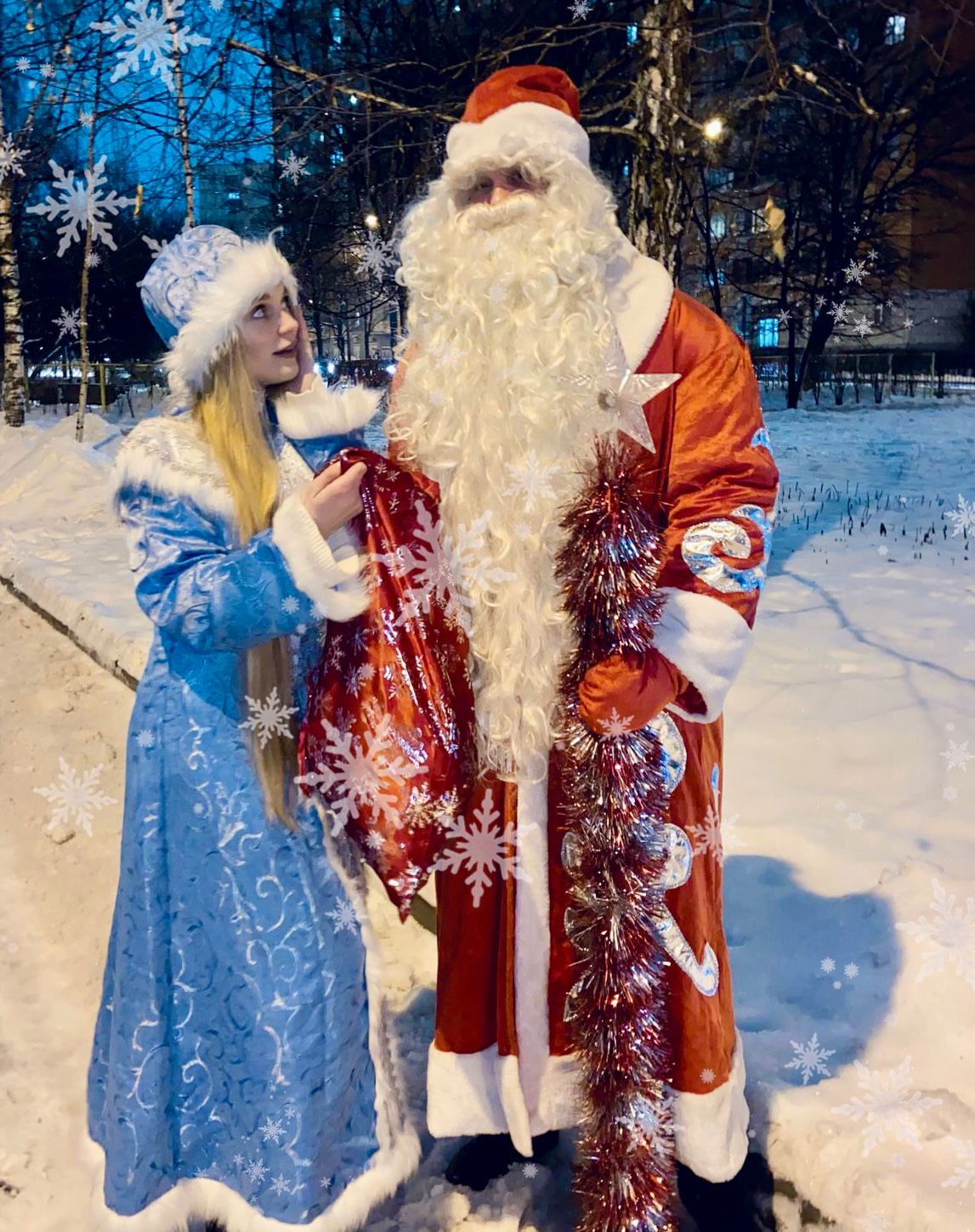 фотографии Деда Мороза и Снегурочки